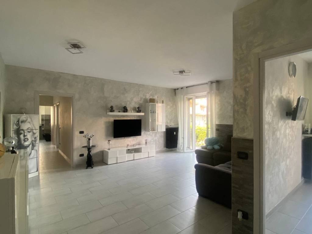 Appartamento a Novara in Viale dei Tigli, 40 - Foto 2