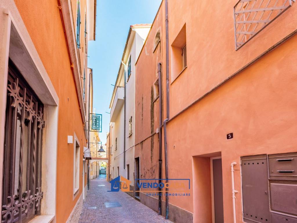 Casa indipendente a Spotorno in Vico Cairoli, 4 - Foto 2