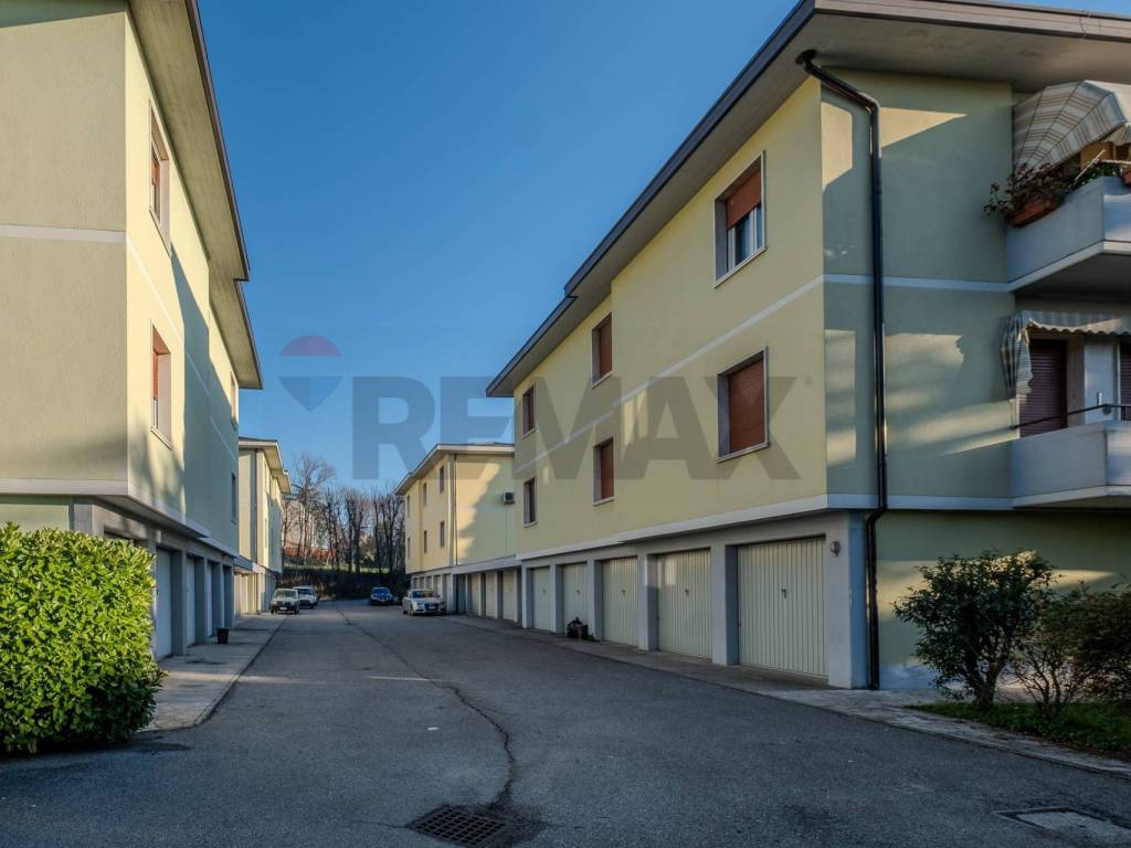 Appartamento a Castiglione delle stiviere in via g.desenzani - Foto 3