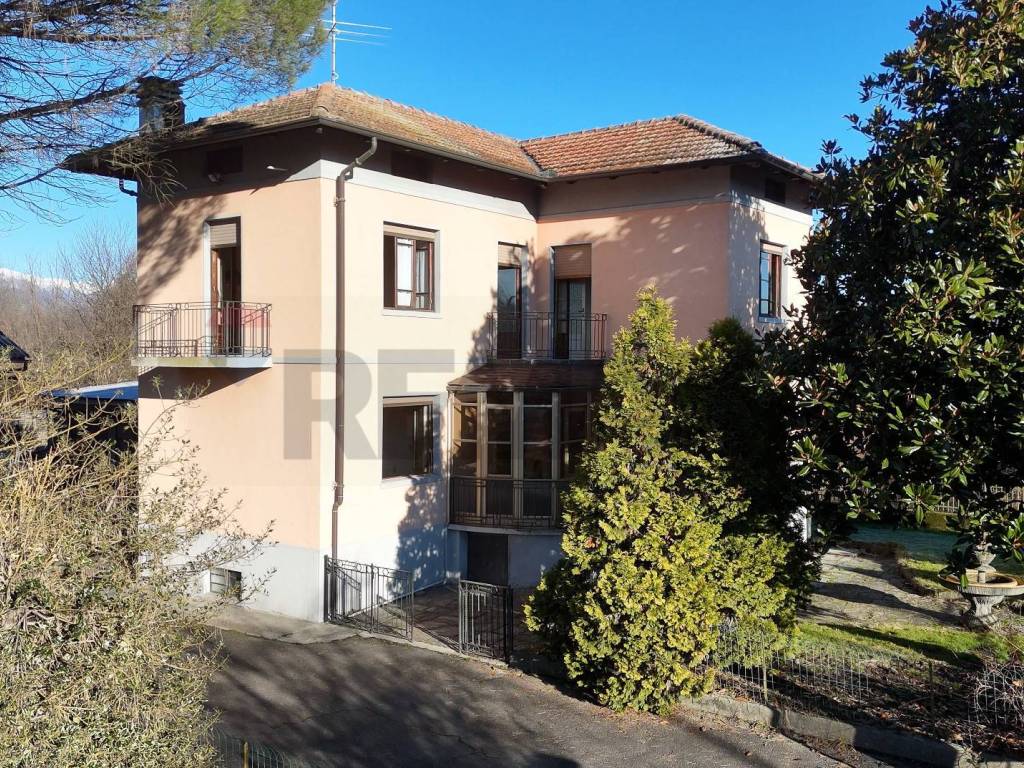 Casa indipendente a Masserano in via IV Novembre, 10 - Foto 2