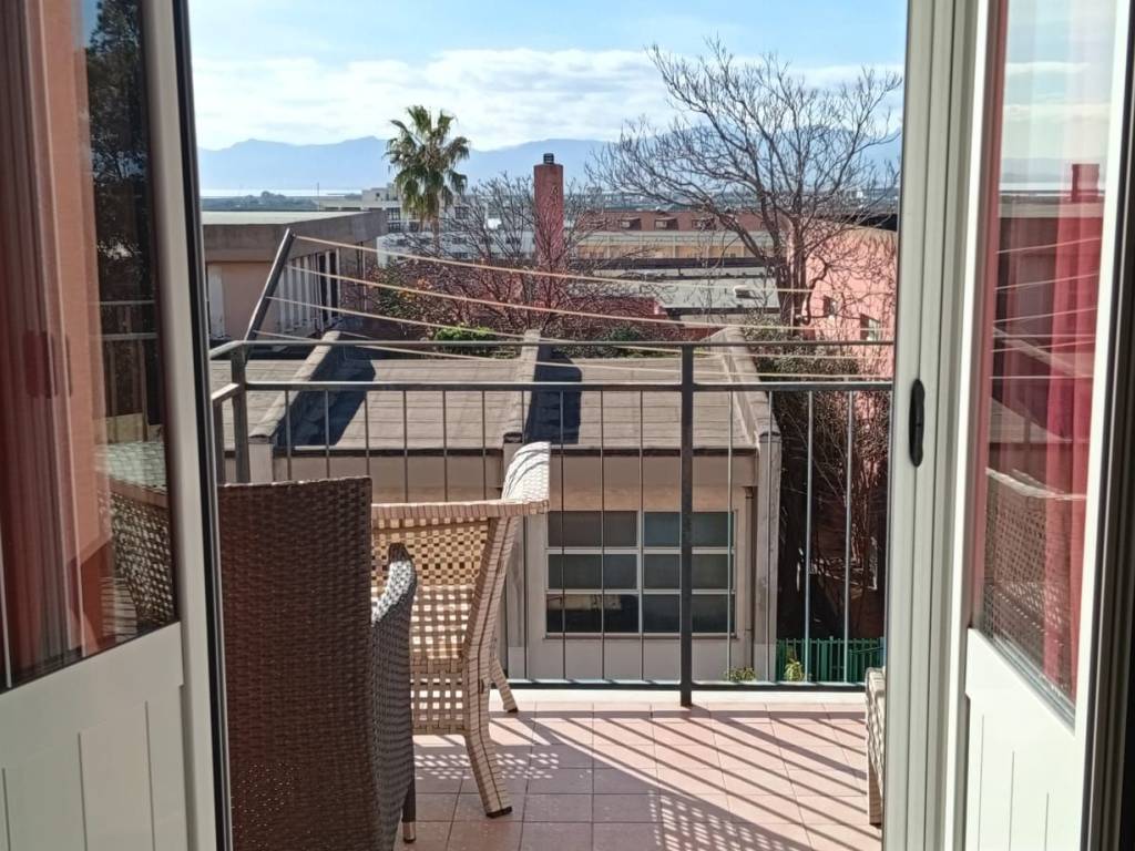 Appartamento a Cagliari in Via Falzarego, 24 - Foto 2