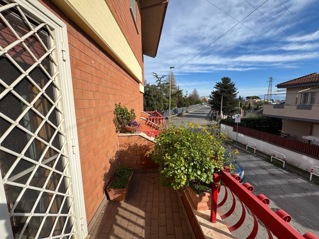 Villetta a schiera a Aprilia in Via Carlo Bertolazzi, 24 - Foto 5