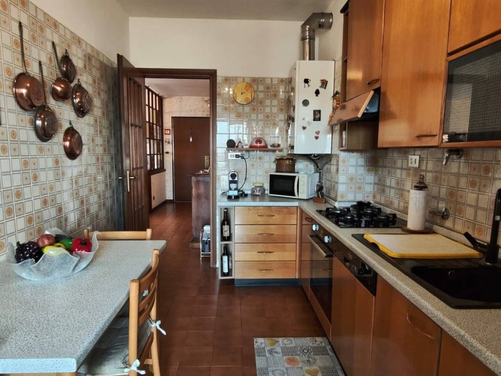 Appartamento a Moncalieri in Via Santa Maria, 47 - Foto 2