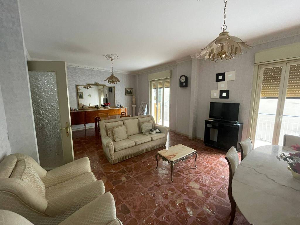 Appartamento a Catania in Via Ammiraglio Caracciolo - Foto 3