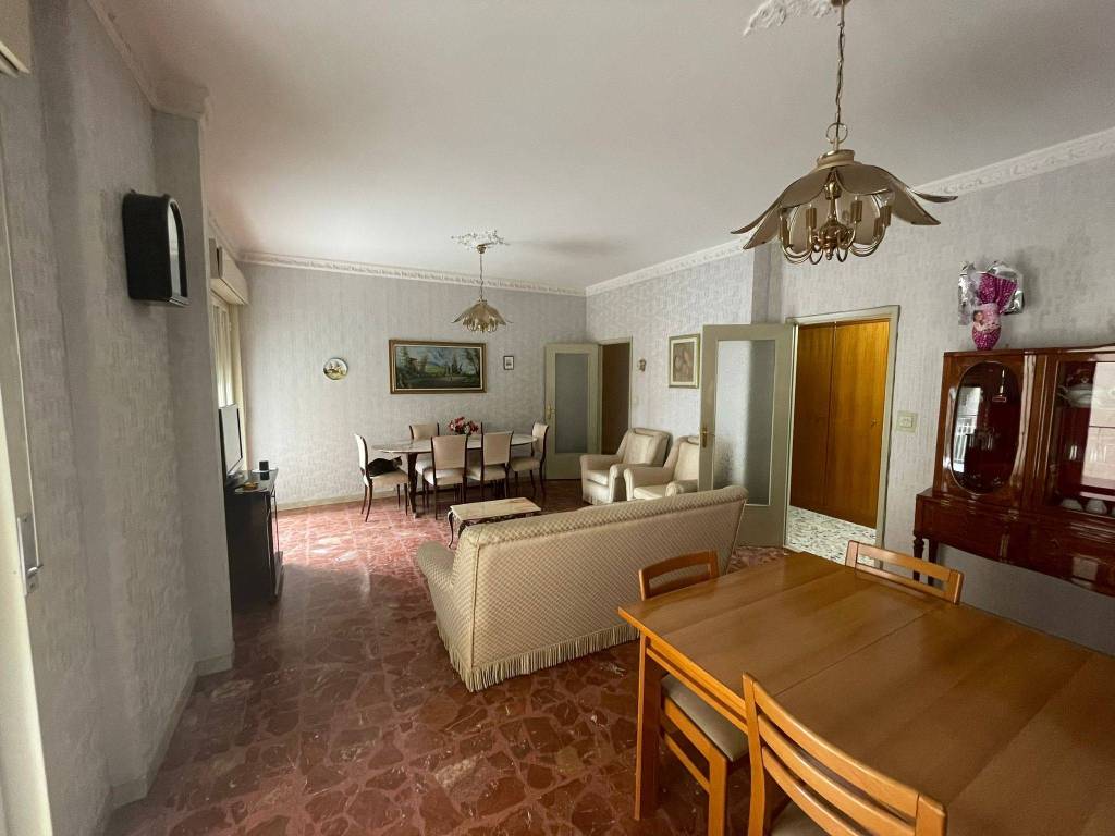 Appartamento a Catania in Via Ammiraglio Caracciolo - Foto 4