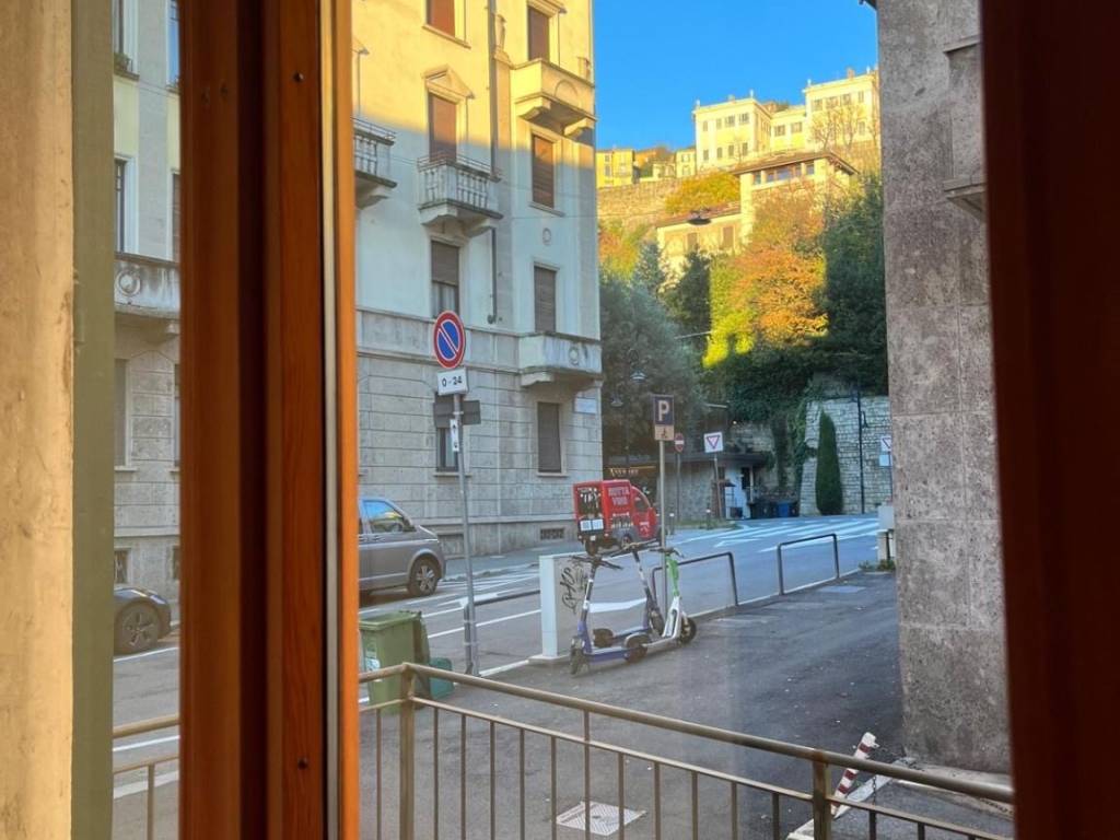 Appartamento a Bergamo in Via Antonio Locatelli, 75 - Foto 4
