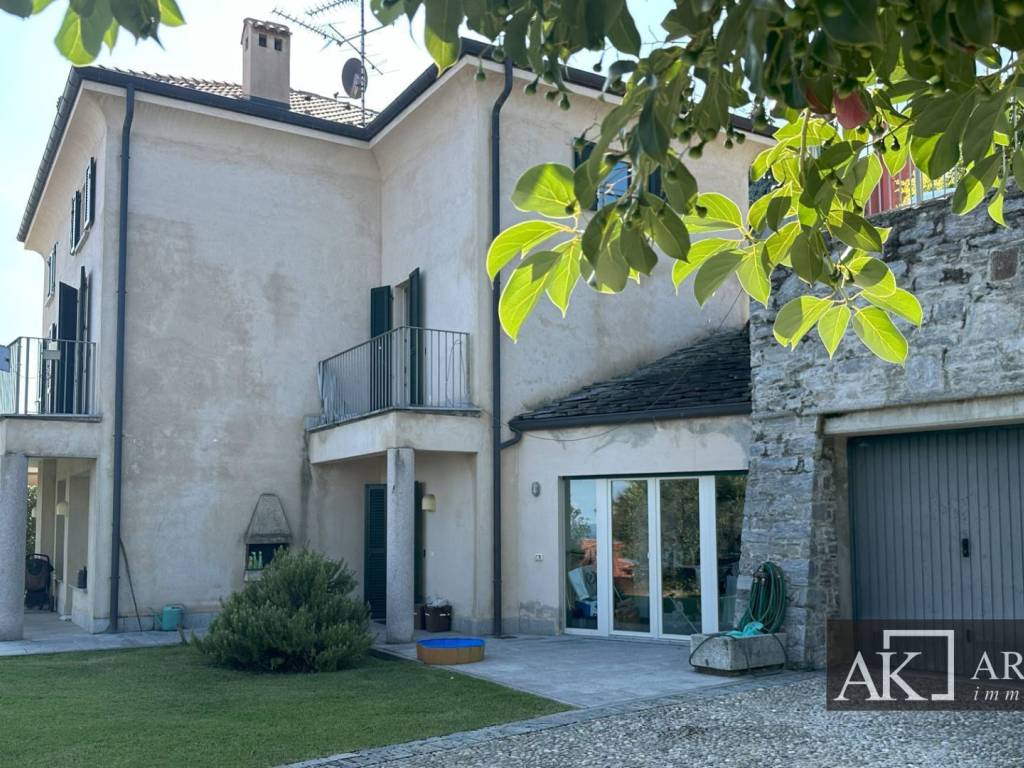Villa a Massino visconti in Via Vignetto, 1 - Foto 2