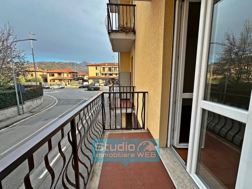Appartamento a Ponte lambro in Via Alessandro Volta, 13 - Foto 4