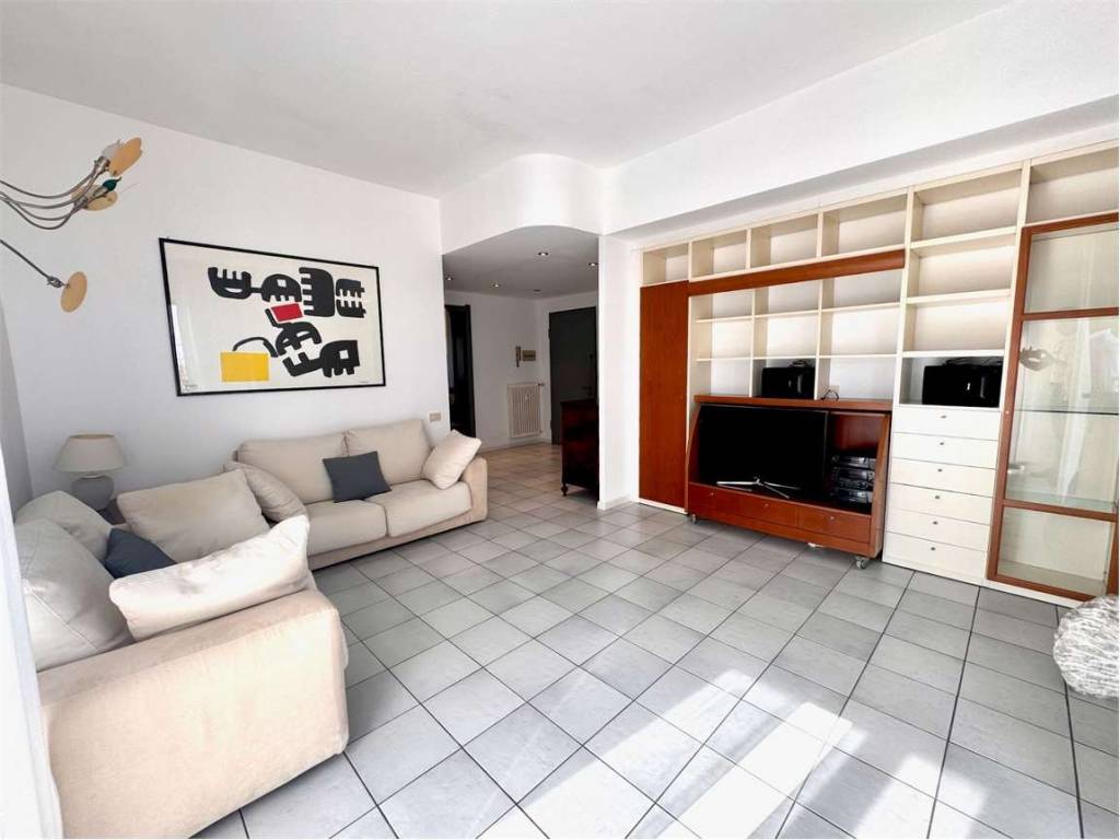 Appartamento a Ponteranica in via Papa Giovanni XXIII - Foto 4