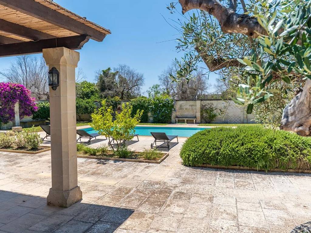 Villa a Carpignano salentino in Strada Provinciale 338 - Foto 2