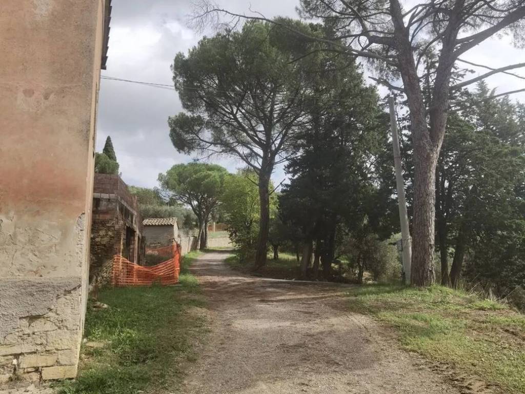 Palazzo / stabile a Magione - Foto 3