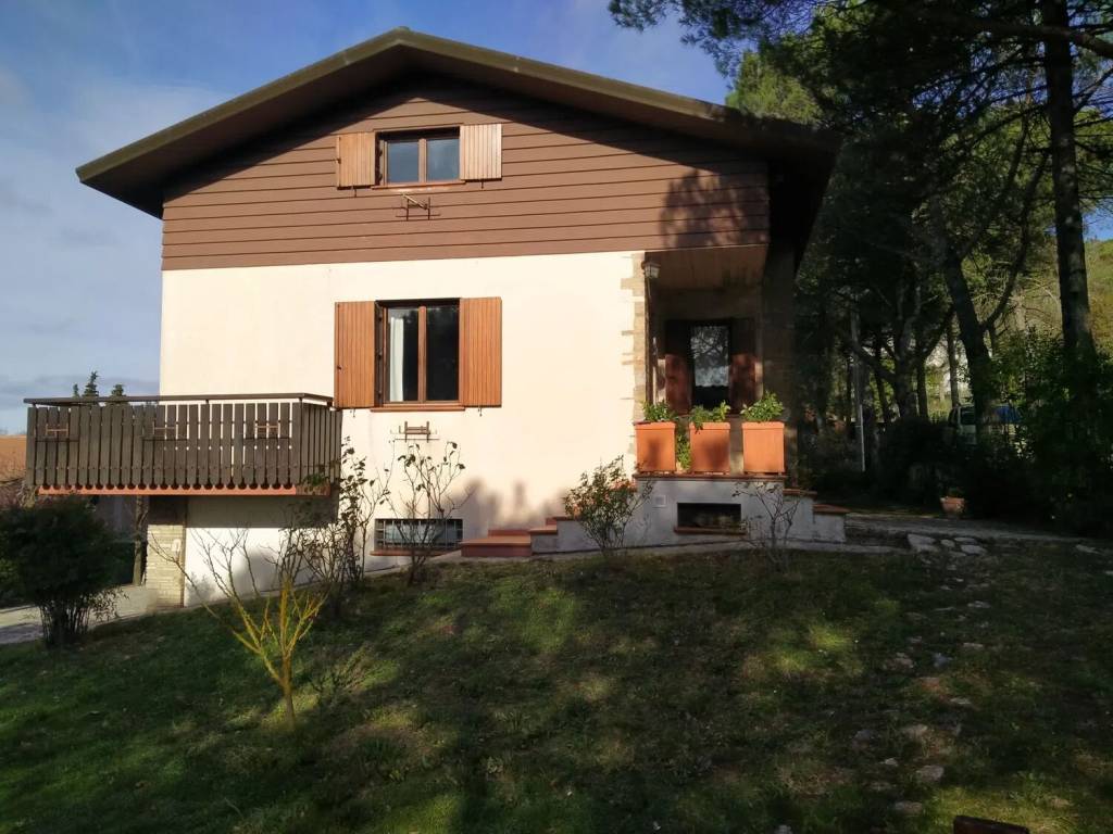 Villa a Passignano sul trasimeno in Via Delle Baite - Foto 2