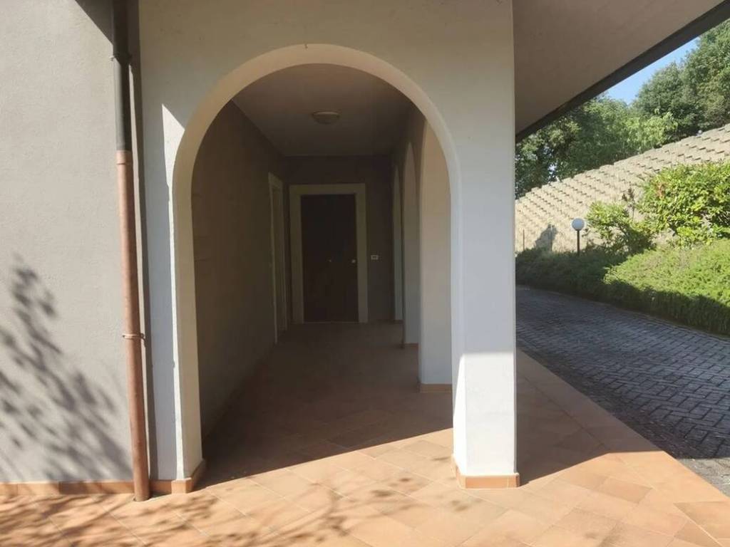 Villa a Passignano sul trasimeno in Passignano No Number - Foto 4