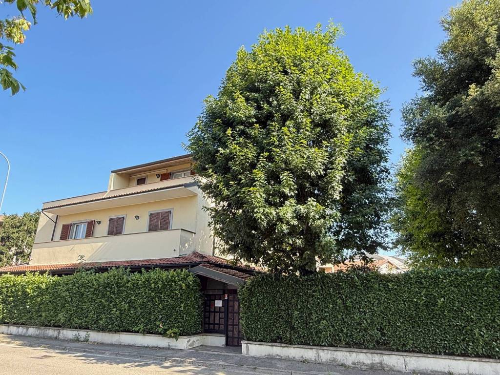 Villa a Dalmine in Via Guzzanica - Foto 5