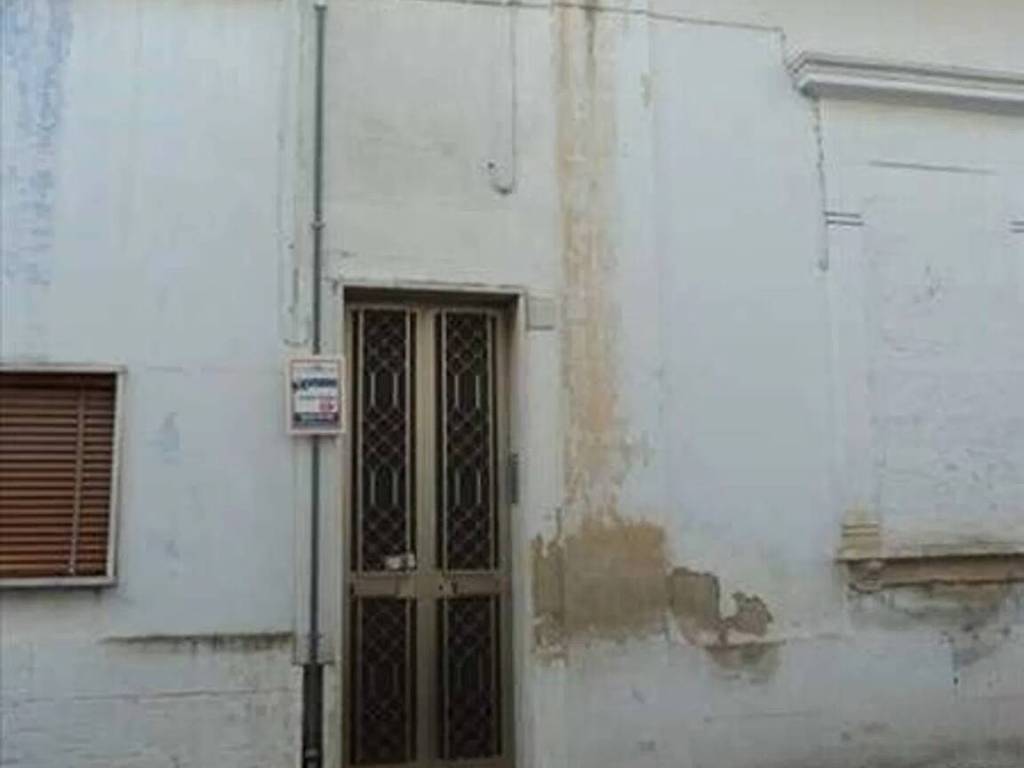 Appartamento a Cutrofiano in Via Luigi Settembrini S.N.C. - Foto 4