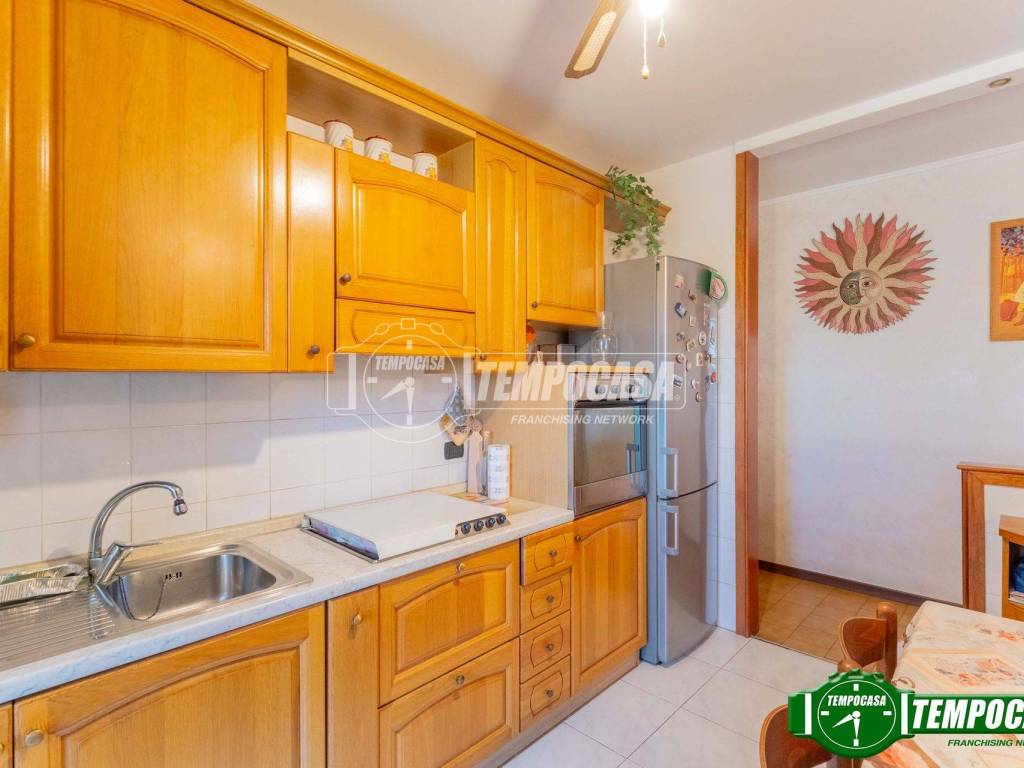 Appartamento a Magenta in Via Maddalena di Canossa - Foto 2