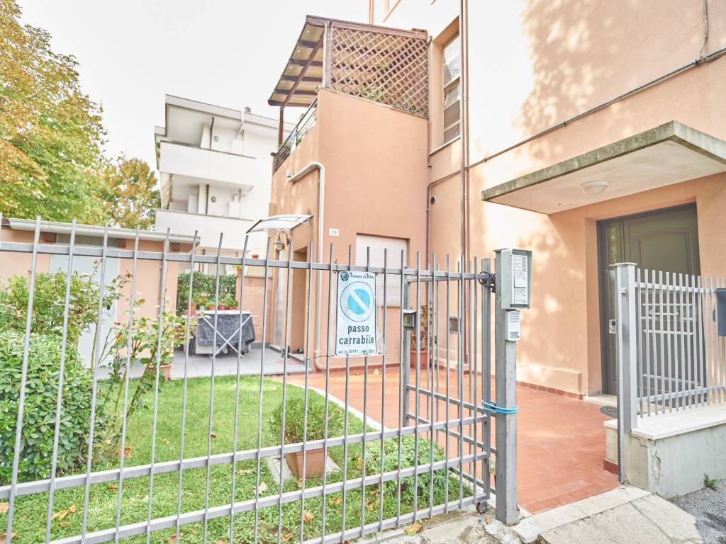 Appartamento a Rimini in Viale Pontinia, 15 - Foto 2