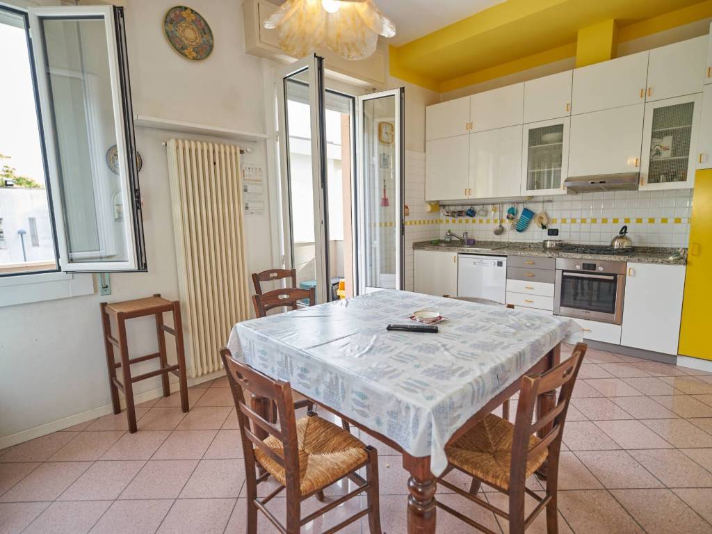Appartamento a Rimini in Viale Pontinia, 15 - Foto 3
