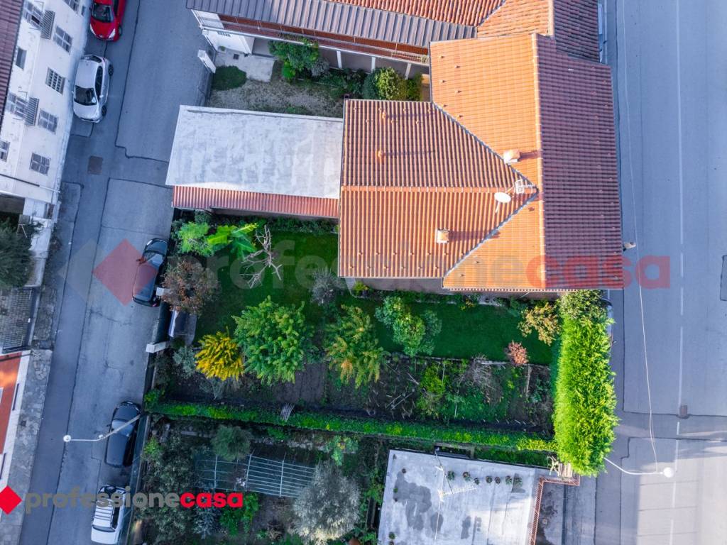 Villa a Pinerolo in via fratelli bandiera - Foto 2