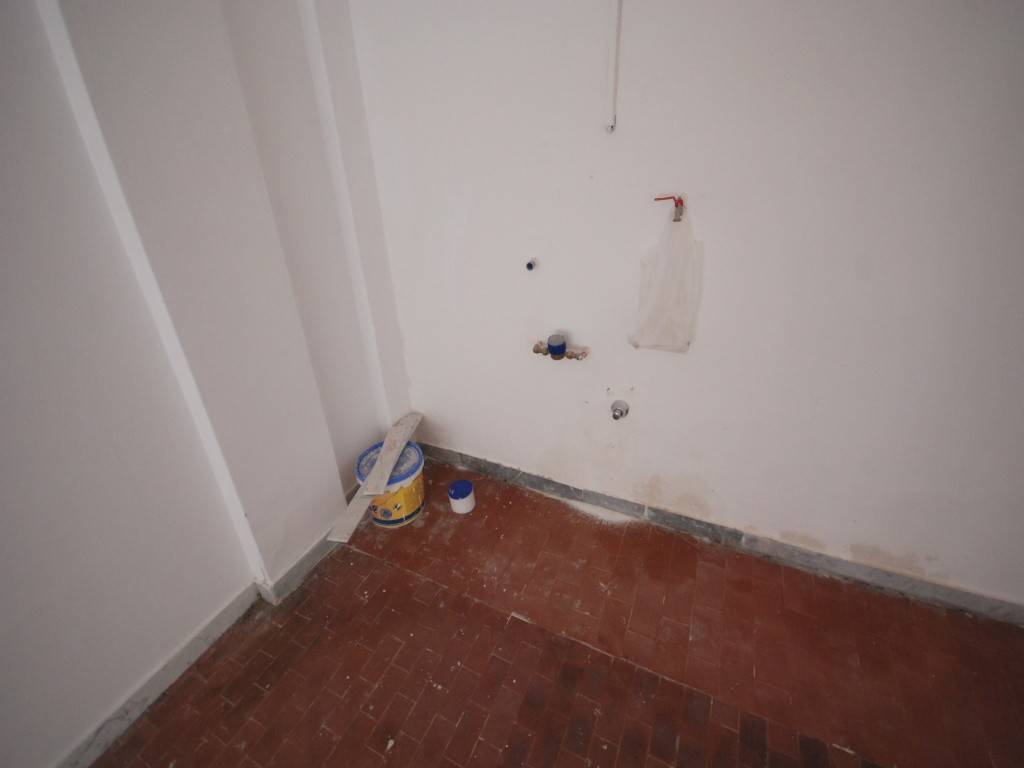 Box / garage a Foggia in Viale Ofanto, 104 - Foto 4