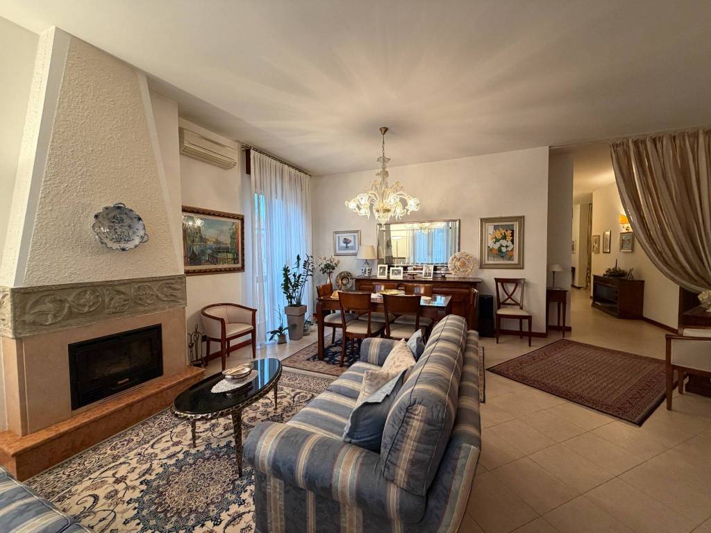 Appartamento a Verona in Via Prato Santo, 4 - Foto 4