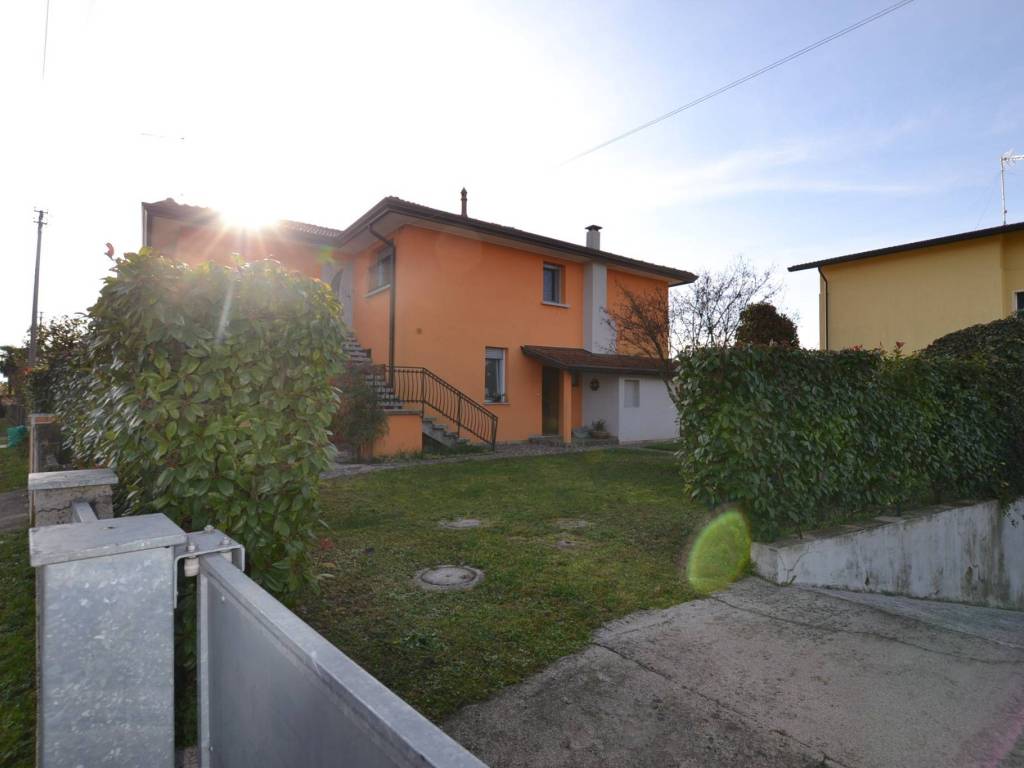 Villa a Cordenons in Via Cervel, 143 - Foto 2