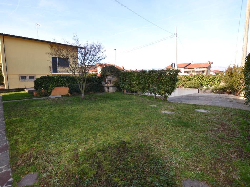 Villa a Cordenons in Via Cervel, 143 - Foto 3