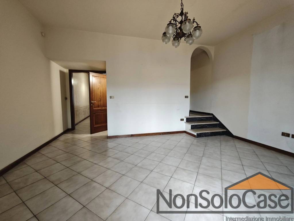 Casa indipendente a Prato in Via di Nebbiaia - Foto 3