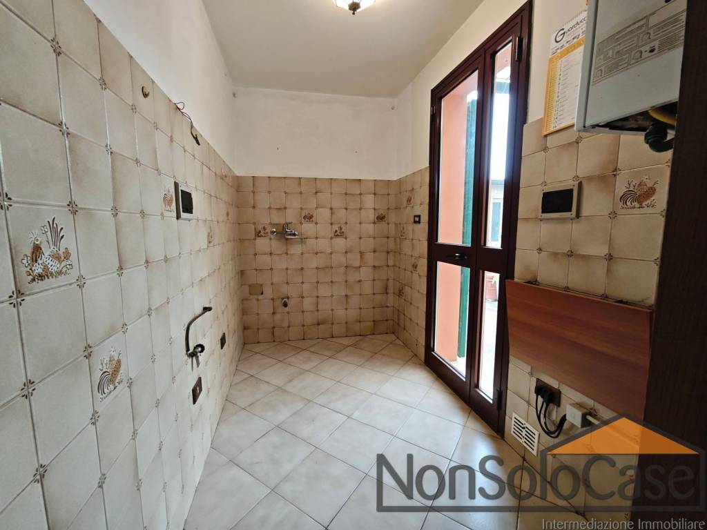 Casa indipendente a Prato in Via di Nebbiaia - Foto 5
