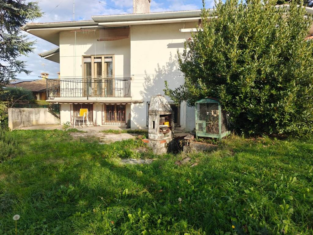 Villa a Bagnaria arsa in Via della Chiesa, 20 - Foto 4