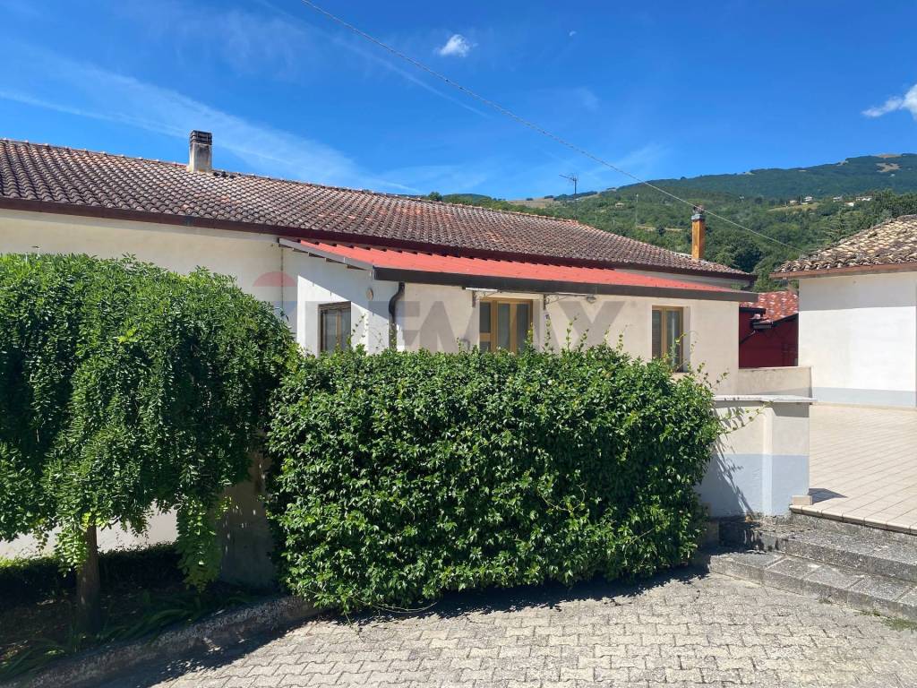 Casa indipendente a Brittoli in C.Da Colle Vertieri, 15 - Foto 4