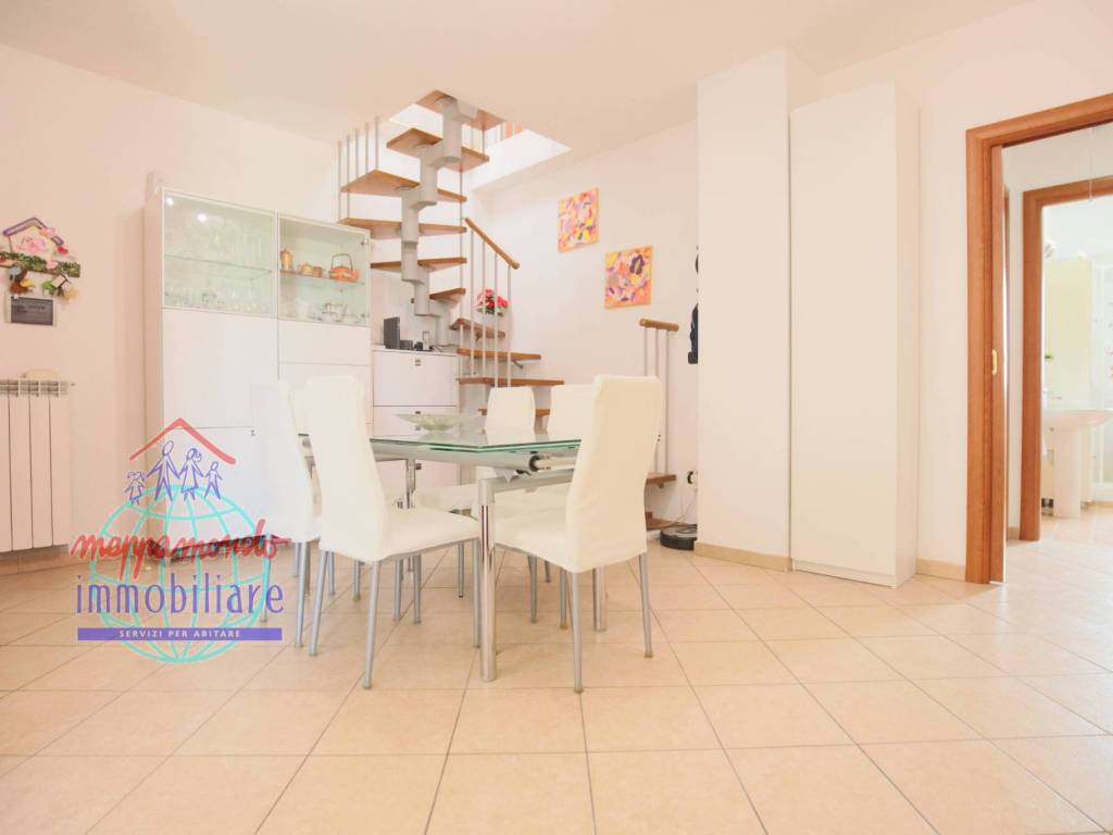 Appartamento a Cento in VIA GIULIANO FAUSTO, 31 - Foto 3