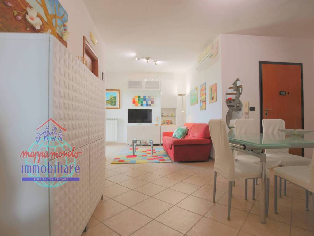 Appartamento a Cento in VIA GIULIANO FAUSTO, 31 - Foto 4