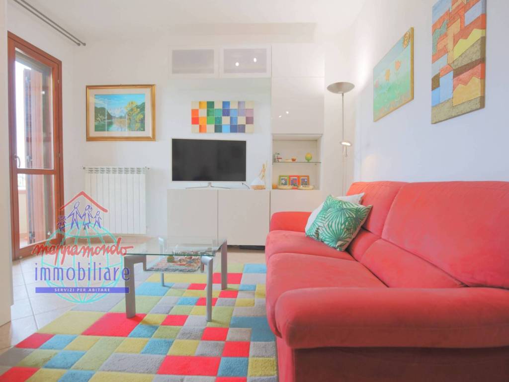 Appartamento a Cento in VIA GIULIANO FAUSTO, 31 - Foto 5