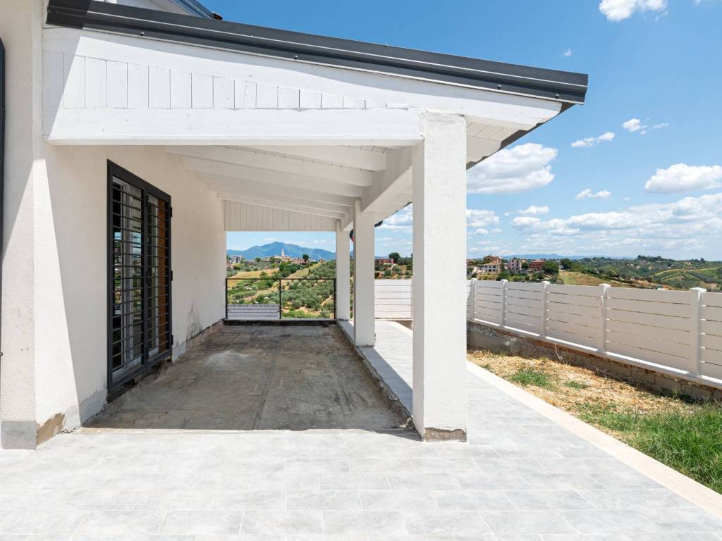 Villa a Monterotondo in Via Carlo Cattaneo, 83 - Foto 2