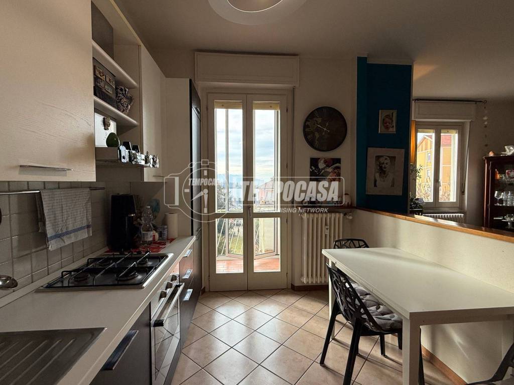 Appartamento a Asti in Via Maggiora Vergano Giuseppe 9 - Foto 3