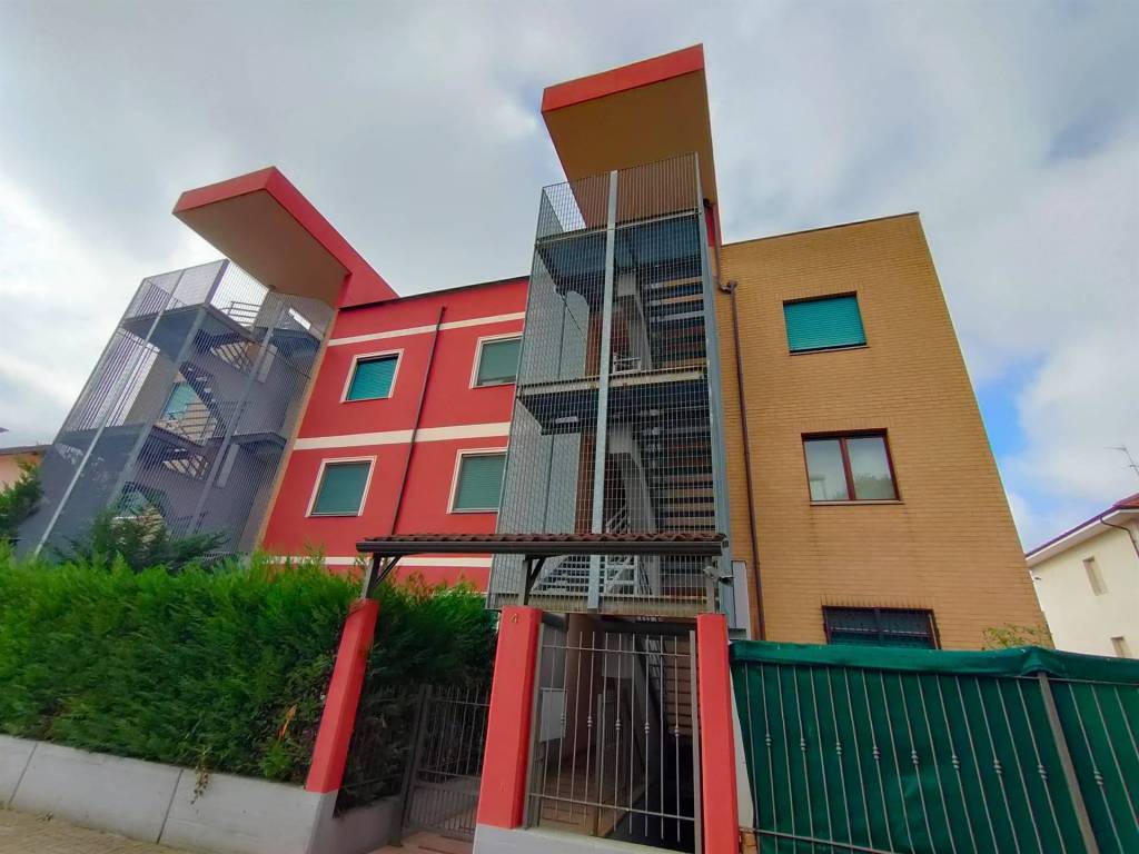 Appartamento a Orbassano in Via Vincenzo Gioberti, 4 - Foto 2
