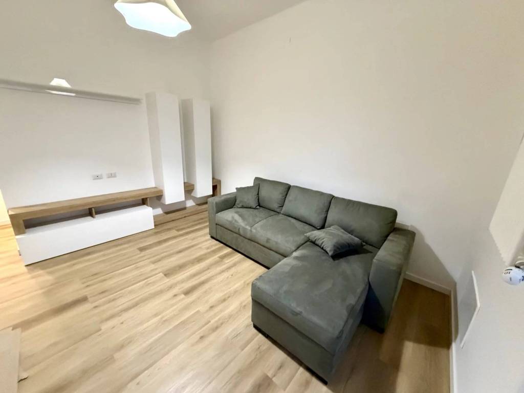 Appartamento a Como in Via Luigi Guanella - Foto 2