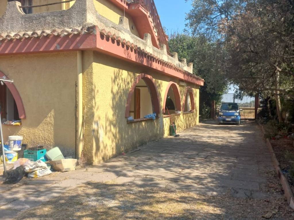 Villa a Quartu sant'elena in Via Goffredo Casalis - Foto 4