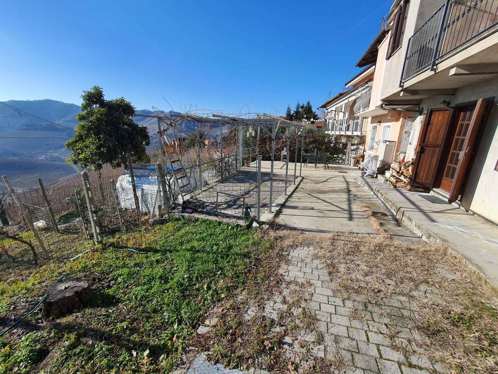 Appartamento a Serralunga d'alba in Località Garombo - Foto 4