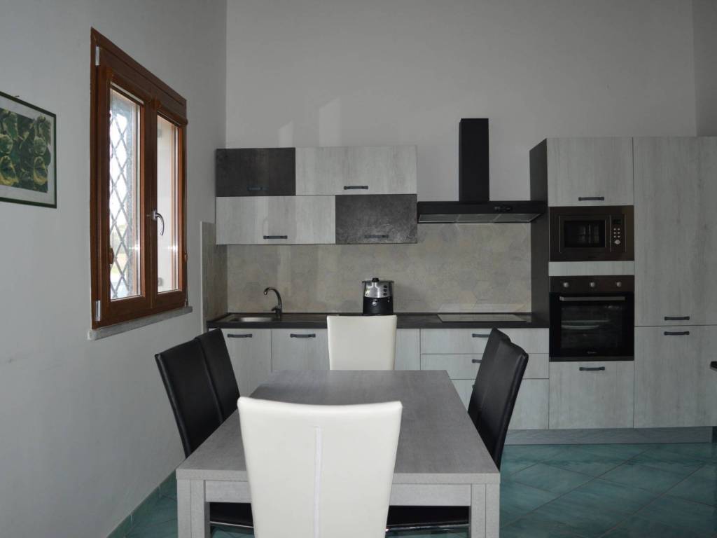 Villa a Aprilia in Via Torre Bruna - Foto 3