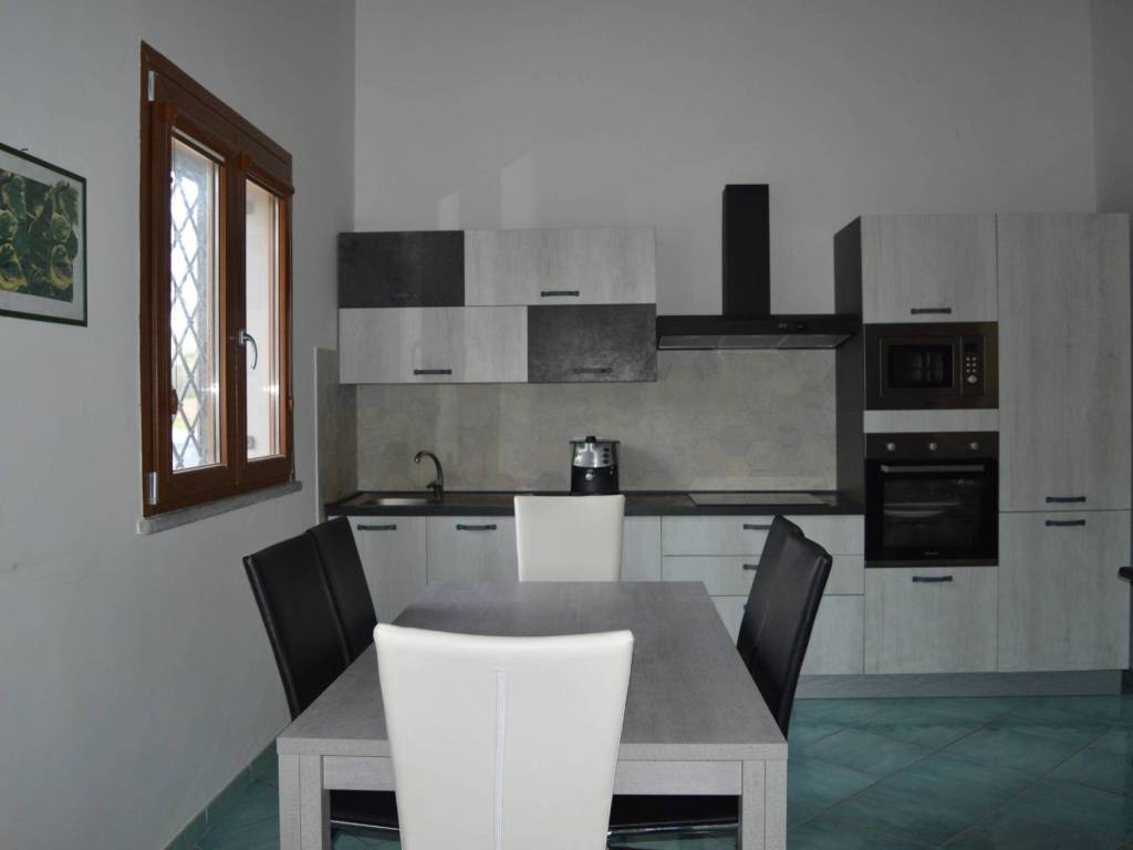 Villa a Aprilia in Via Torre Bruna - Foto 4