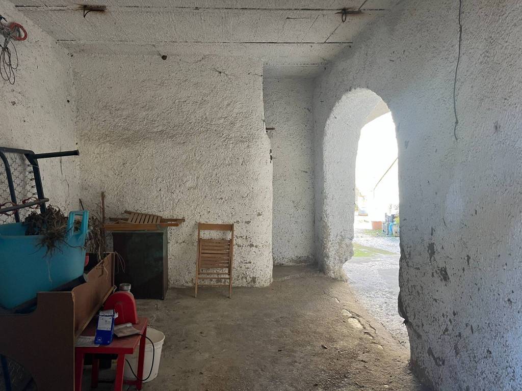 Palazzo / stabile a Caserta in Via Parrocchia di Piedimonte di Casolla - Foto 5