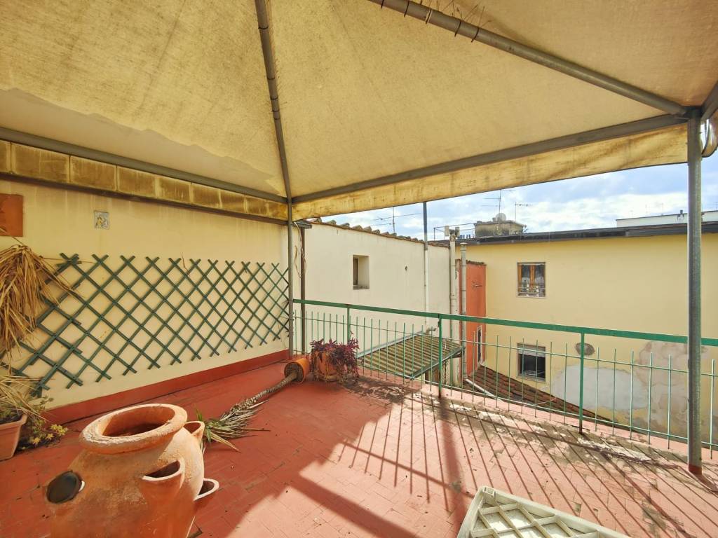 Appartamento a Campi bisenzio in Via Michelangelo Paoli - Foto 3