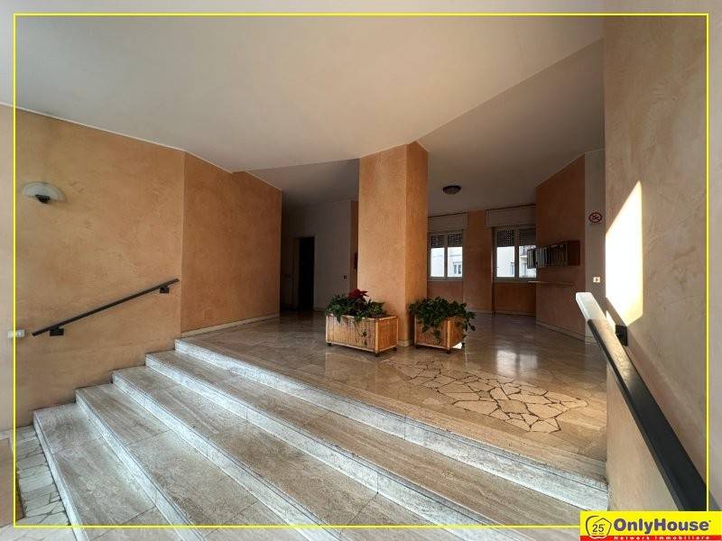 Appartamento a Bergamo in Via Giuseppe Cesare Abba, 3 - Foto 2