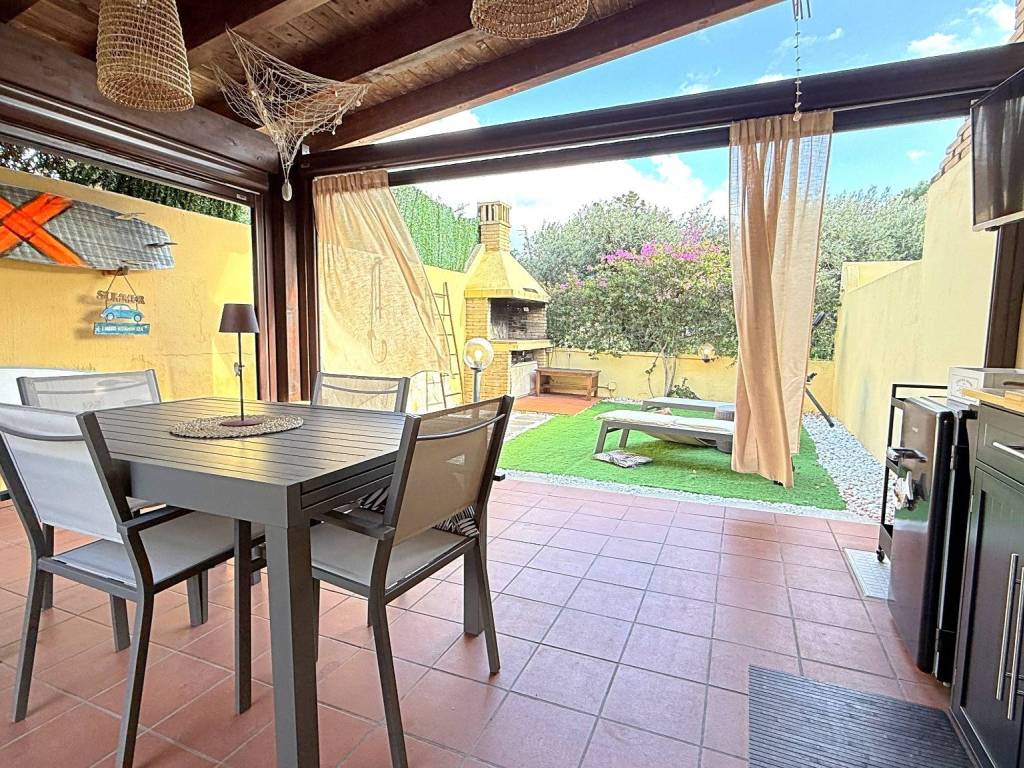 Villetta a schiera a Quartu sant'elena in Via Capri, 27 - Foto 2