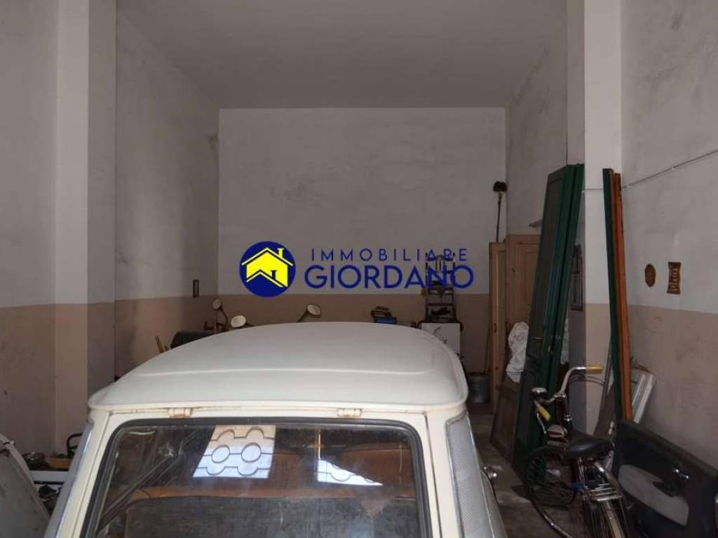 Casa indipendente a Squinzano in via 4 Novembre, 22-24-26 - Foto 4
