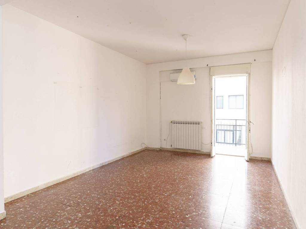 Appartamento a Catania in Via Renato Fucini, 1 - Foto 2
