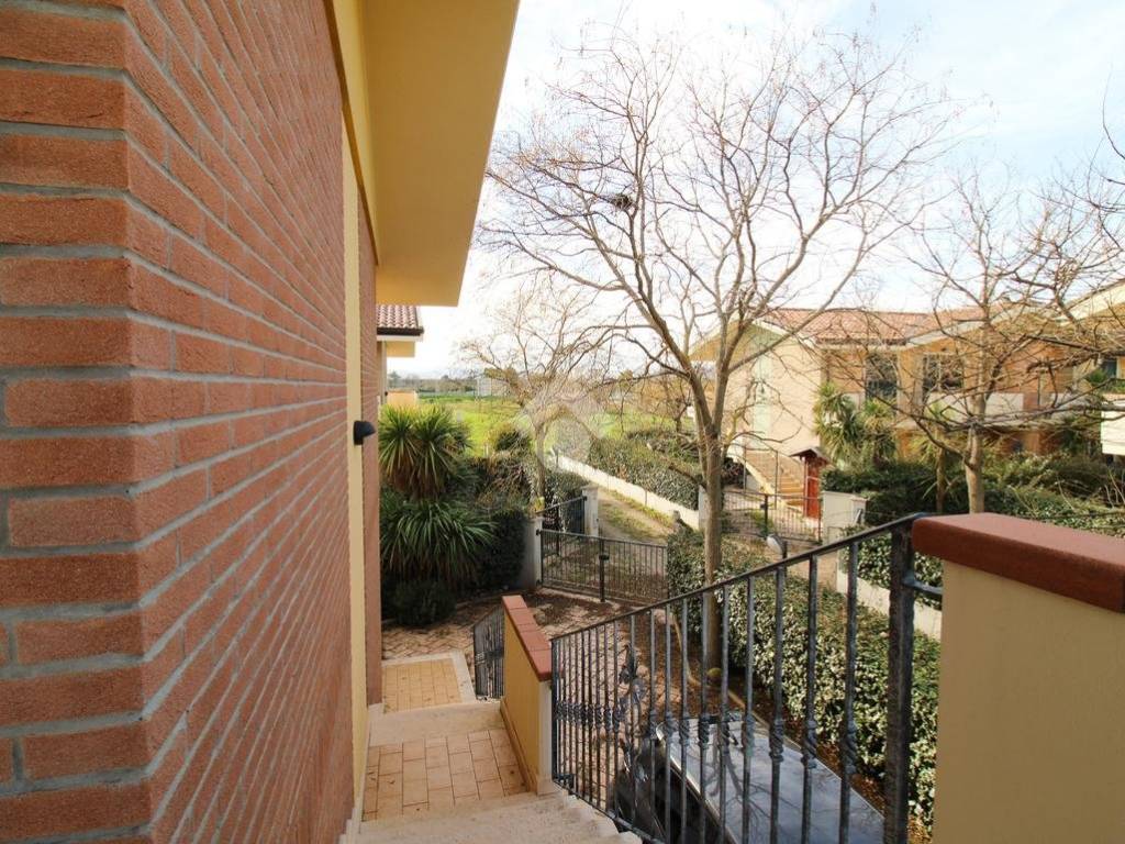 Appartamento a Montenero di bisaccia in CONTRADA PADULA - Foto 4