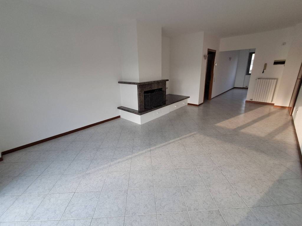 Appartamento a Montorfano in Via Canneti - Foto 2